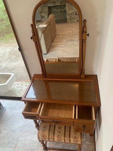 クラシックドレッサー　横浜市金沢区