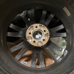 【美品、値下げ可】スタッドレス4本セット 215/45R17 PCD100 5穴 7.5J  86、BRZ、カローラ、インプレッサ、プリウス、スバル車にの画像