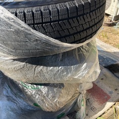 195/65/15 新品タイヤとアルミホイールの画像