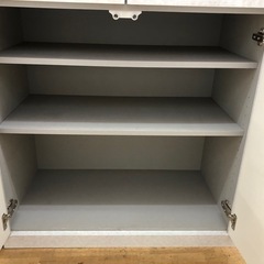 【ドリーム川西店限定】☆ジモティー見たよ割引☆ 3枚ガラス扉オープンボード GRY ▲使用感あり クリーニング済み 【2125620000002259】の画像