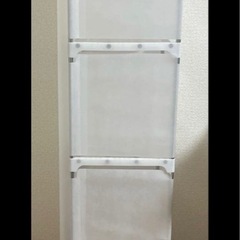 ホワイト 4段収納ラック 透明カバー付きの画像