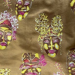 個性的　バック　セットの画像