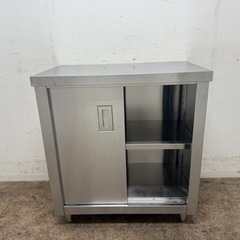 ステンレス　業務用　扉付き作業台　厨房　飲食店　W７５０ｘD４５０ｘH８００ｍｍの画像