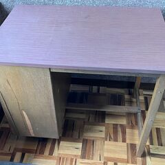 レトロ事務机【無料】の画像