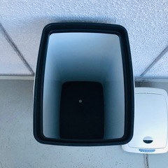 自動開閉 ゴミ箱 45リットルの画像