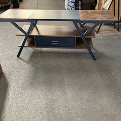 テレビボードの画像