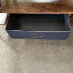 テレビボードの画像