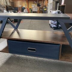 テレビボードの画像