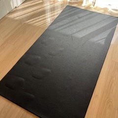 トレーニングマット　ヨガマットの画像