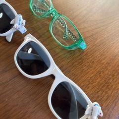 サングラス　子供用　パスケース　扇子の画像