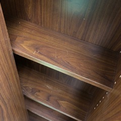 【ドリーム川西店限定】☆ジモティー見たよ割引☆ スライド式本棚 フナモコ ▲棚板キズ ダークブラウン クリーニング済み 【212562000002256】の画像