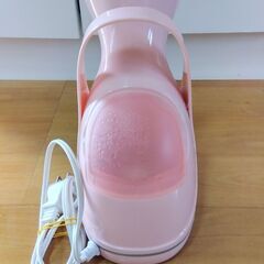 GENERI Pink フェイススチーマー ナノ超微粒化技術 ピンクの画像