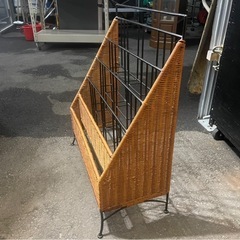 籐　ラタン　アイアン　マガジンラック　収納　本　雑誌　中古　③の画像