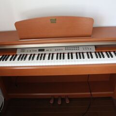 ヤマハ Clavinova CLP-120 電子ピアノの画像