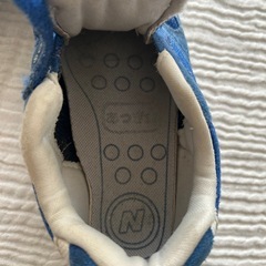 ニューバランス　キッズ　スニーカー　16.5 汚れ使用感ありの画像