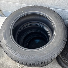 ブリジストン 225/65R17 スタッドレス DMV3 
の画像