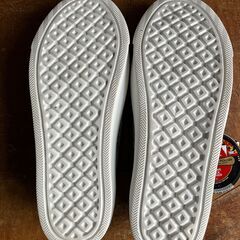 スニーカー　グレー　25cmの画像