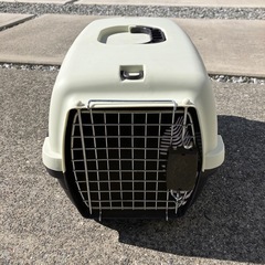 ペット用ケースほぼ未使用の画像