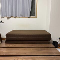 【美品】LOWYA 三つ折りセミダブルマットレス ブラウン 2022年購入の画像