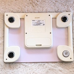 オムロン 体重計の画像