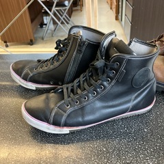 K2511-146 アルフレッドバニスターイン ハイカット スニーカー シューズ ブラック 内側ジッパー サイズ42 キズ汚れ有り　の画像