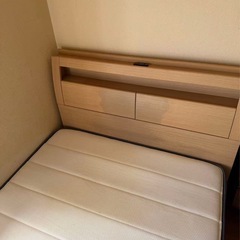 セミダブルベットの画像