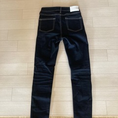 GYDAスキニーパンツブラックSサイズの画像