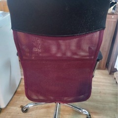 オフィスチェア　えんじ色の画像