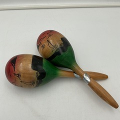 ハワイ雑貨セット フラガール置物＆ハワイ柄
木製マラカスの画像