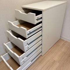 IKEA収納たn棚の画像