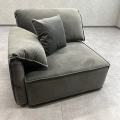 平日お渡しは値引き　肩肘ソファの画像