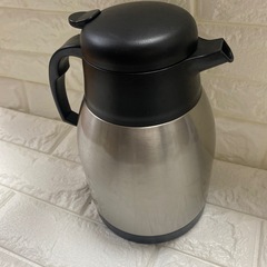 魔法瓶ポット シルバー ブラックの画像