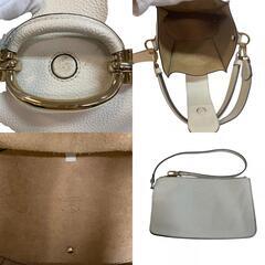 トッズ TOD’S ハンドバッグ ダブルT リング 2WAY ホワイトの画像