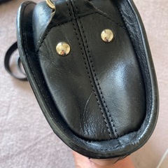 A.P.C. ショルダーバッグ　ブラック　レザーの画像