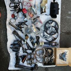 自転車パーツ多数あり新品中古混在、取りに来られる方にお譲りします、の画像