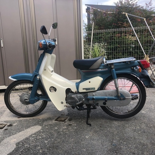 スーパカブ70,70cc,かかり良し。自家塗装。