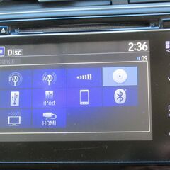 ホンダ　シャトル　ハイブリッドＺ★1年保証★ロードサービス付　シティブレーキアクティブ　メーカーナビ　地デジ　バックカメラ　Ｂｌｕｅｔｏｏｔｈ　ＨＤＭＩ接続可　シートヒーター　ＥＴＣ　クルコン　スマートキー　オートライト　ＬＥＤヘッド　純正１６ＡＷの画像