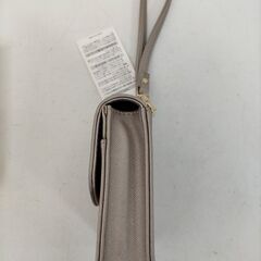  DaTuRa ダチュラ シガレットケース 未使用 ゴールド レザー調 ストラップ付き 小物入れ カードケース ポーチ　251110-6Tの画像