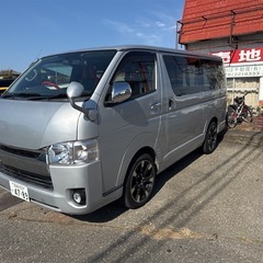 H28 ハイエースの画像