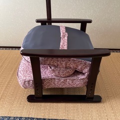 リクライニング座椅子　ピンク　高さ調整可能の画像