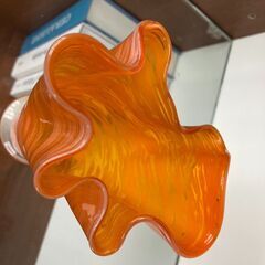 花瓶　ガラス製　クリスタルガラス　インテリア　洋風　インテリア小物　オレンジ　ガラス花瓶の画像