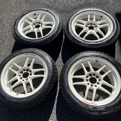 スタッドレスタイヤとホイルセット