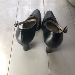 12日締切　ハイヒール　22.5の画像