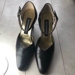 12日締切　ハイヒール　22.5の画像