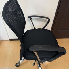 【デスクチェア】デスクチェア　高さ調整可能、キャスター付き（11/17まで）の画像