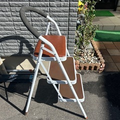 折りたたみ三段ステップ　ハシゴの画像