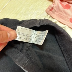 長袖Tシャツ 120cmと下に履くペチパンツの画像