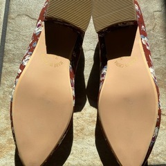 新品SESTO花柄ポインテッドトゥパンプス23.5　の画像