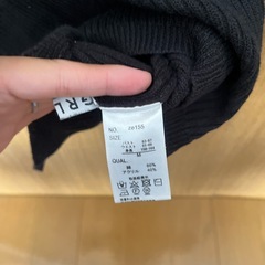ハイネック5分袖ニットトップス　GRL 黒　Mの画像