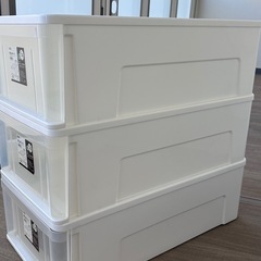  ニトリ 押入れケース Mサイズ（透明）3個ありますの画像
